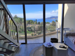 Duplex 2 pièces avec terrasse proche plages, Parking inclus - FR-1-61-635